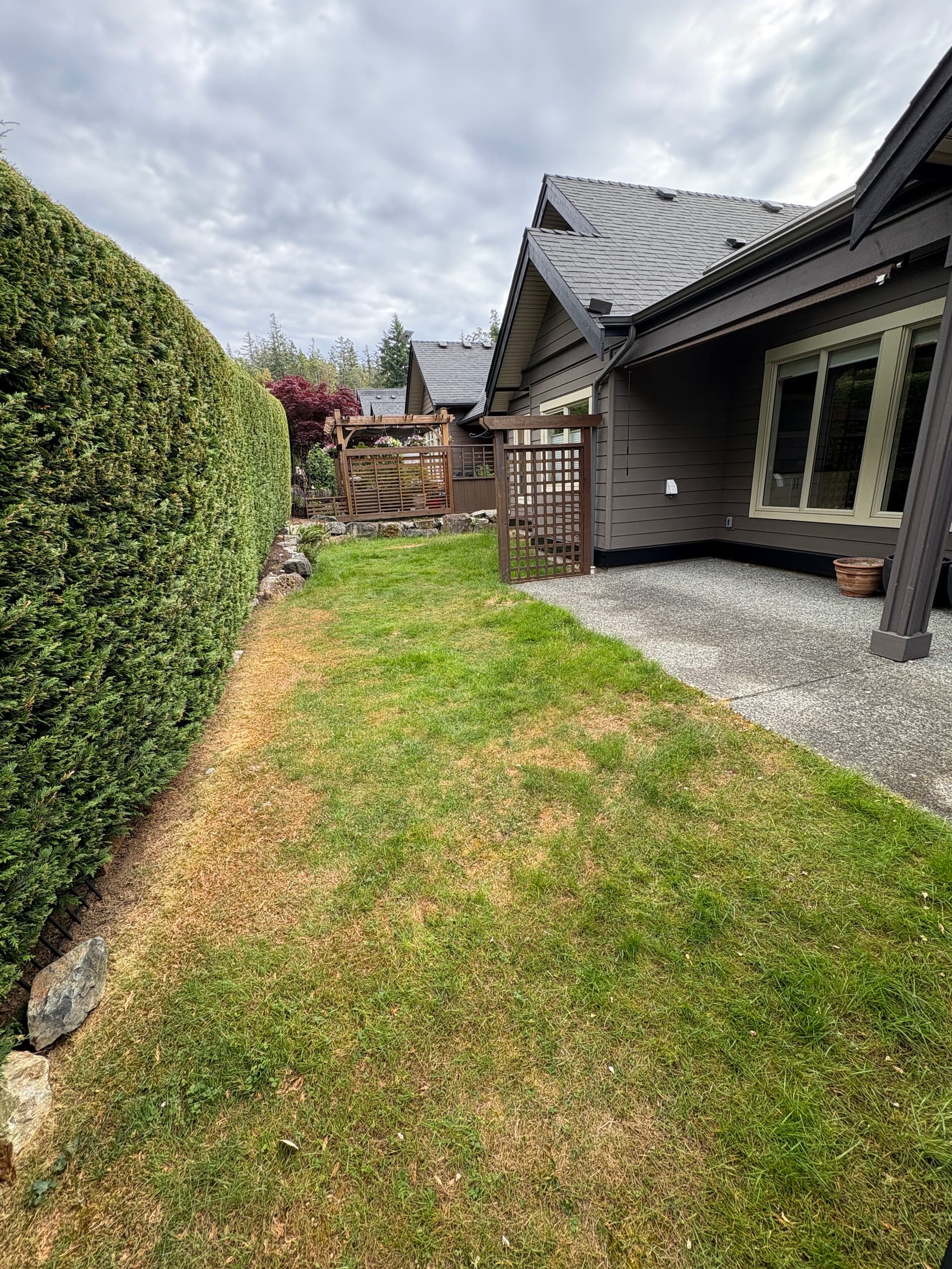 Gallery photos for Backyard Putting Green and Paver Patio Build in Nanoose Bay: Image #1