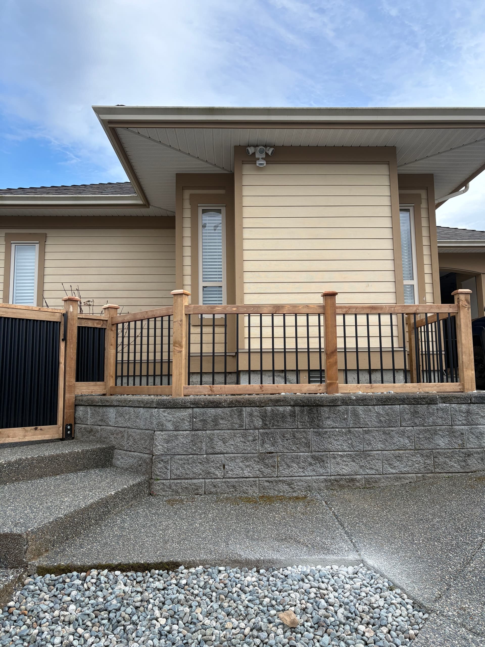 Gallery photos for Creating a Cohesive Outdoor Oasis: Image #7